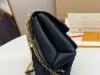 Picture of Louis Vuitton Size 21x15x8 CM