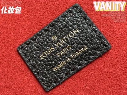 Picture of Louis Vuitton Size: 19*13*11cm