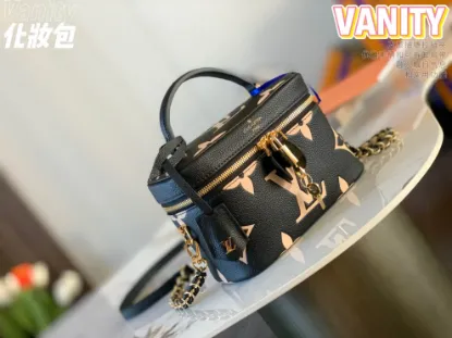 Picture of Louis Vuitton Size: 19*13*11cm