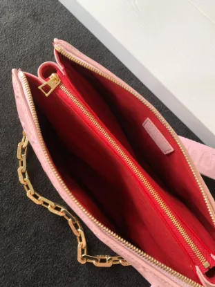 Picture of Louis Vuitton Size: 20 x 16 x 12 cm