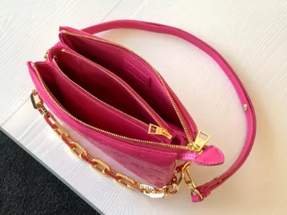Picture of Louis Vuitton Size: 20 x 16 x 12 cm