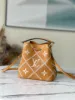 Picture of Louis Vuitton Size: 20 x 20 x 13 cm