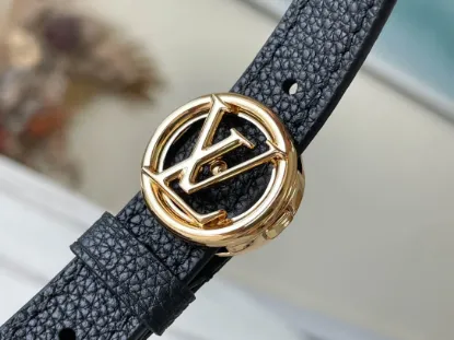 Picture of Louis Vuitton Size: 21 x 15 x 6.5 cm