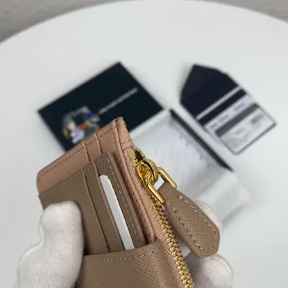 Picture of PRADA CARD CASE 2MC063