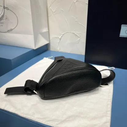 Picture of PRADA CHEST BAG SIZE: 17X32CM 2VZ098