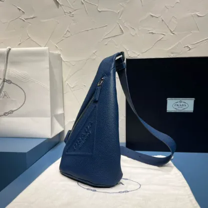 Picture of PRADA CHEST BAG SIZE: 17X32CM 2VZ098