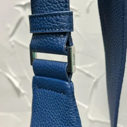 Picture of PRADA CHEST BAG SIZE: 17X32CM 2VZ098