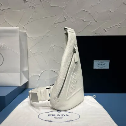 Picture of PRADA CHEST BAG SIZE:17X32CM 2VZ098