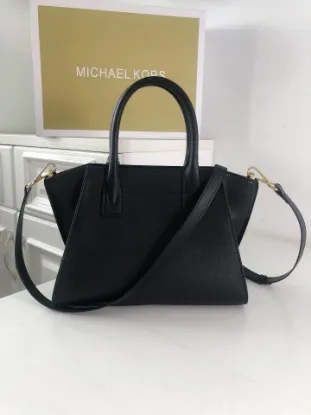 Picture of Mk Shoulder Crossbody Model:2115 L:28 H:22 W:14