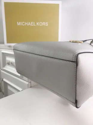 Picture of MK Simple Refined Model: 2122 Low 32 High 27 Width 12