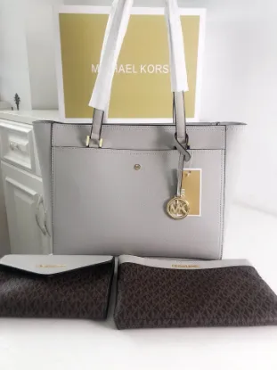 Picture of MK Simple Refined Model: 2122 Low 32 High 27 Width 12