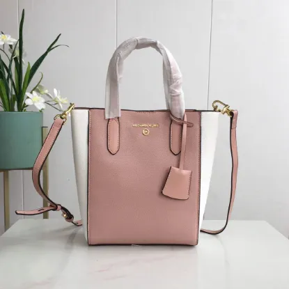 Picture of MK Sinclair Handbag Crossbody Model: 2113 Size 25m Height: 25m Width: 9*300