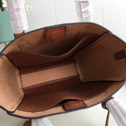 Picture of MK Sinclair Handbag Crossbody Model: 2113 Size 25m Height: 25m Width: 9*300