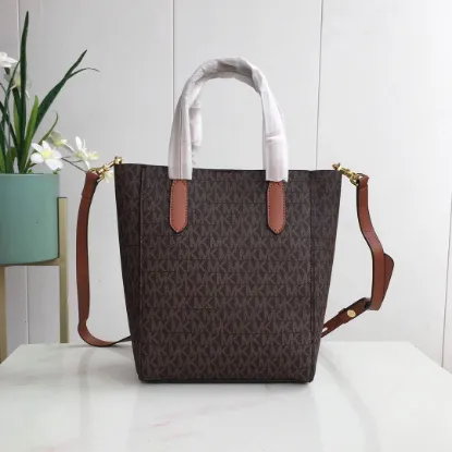 Picture of MK Sinclair Handbag Crossbody Model: 2113 Size 25m Height: 25m Width: 9*300