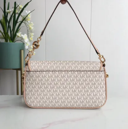 Picture of MK Splicing shoulder strap Size: 26CM*14CM*4CM Model: 9933300