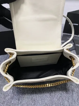 Picture of Lambskin Size: 18x13x6cm Code: 672838