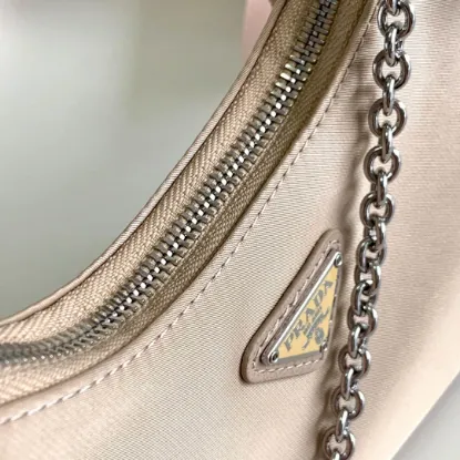 Picture of Prada Underarm Bag 1BH204 Size: 22x12cm