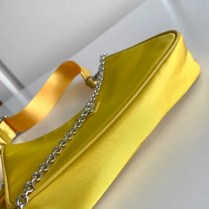 Picture of Prada Underarm Bag 1BH204 Size: 22x12cm