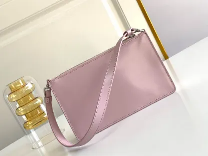 Picture of Prada Underarm Bag Size: 20X12cm 1BC158