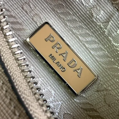 Picture of Prada Underarm Bag Size: 23x17cm 1BH208