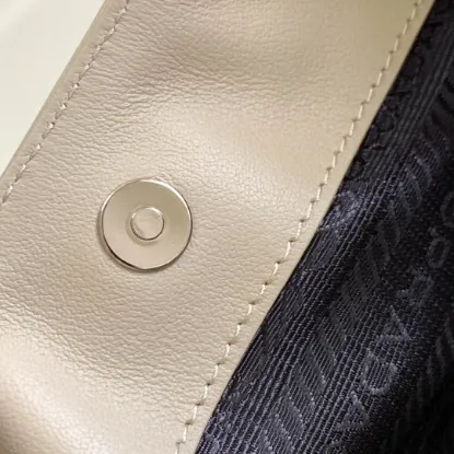 Picture of Prada Underarm Bag Size: 27x21.5cm 1BC499