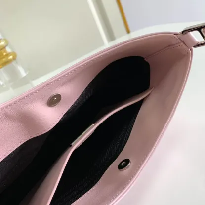 Picture of Prada Underarm Bag Size: 27x21.5cm 1BC499