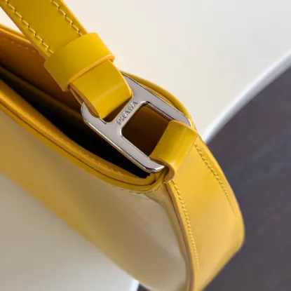 Picture of Prada Underarm Bag Size: 27x21.5cm 1BC499