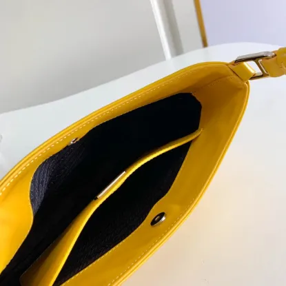 Picture of Prada Underarm Bag Size: 27x21.5cm 1BC499