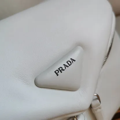 Picture of Prada Women's Bag 32x21cm 1BC165