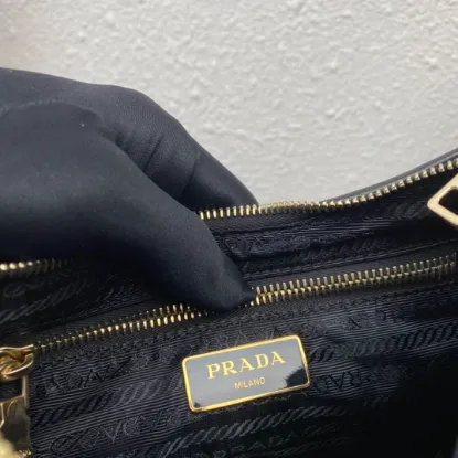 Picture of Prada Women's Bag Size: 24x17cm 1BC151