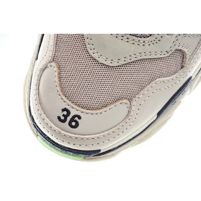 Picture of BALENCIAGA TRIPLE S DAD SHOES RUNNING SHOES