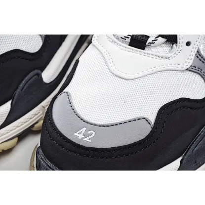 Picture of BALENCIAGA TRIPLE S DAD SHOES RUNNING SHOES