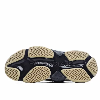 Picture of BALENCIAGA TRIPLE S DAD SHOES RUNNING SHOES