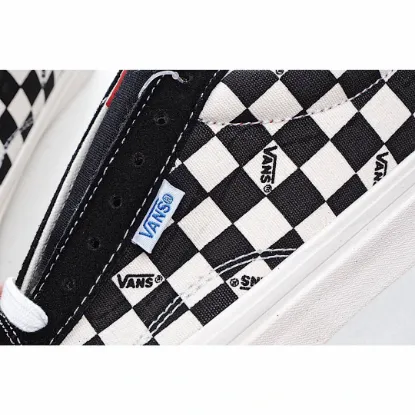 Picture of VANS OLD SKOOL CASUAL SHOES SKATE SHOES