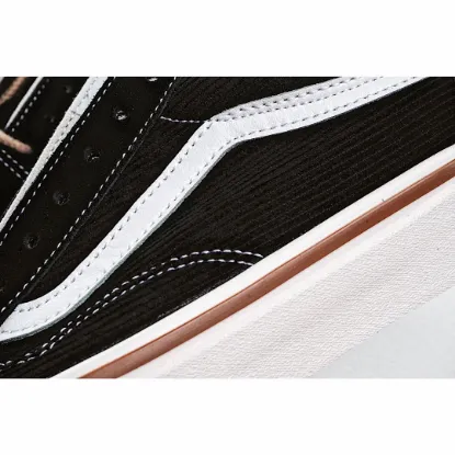 Picture of VANS OLD SKOOL CASUAL SHOES SKATE SHOES