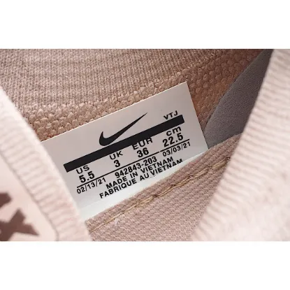 Picture of NIKE WMNS AIR VAPORMAX FLYKNIT 2 'PARTICLE BEIGE'