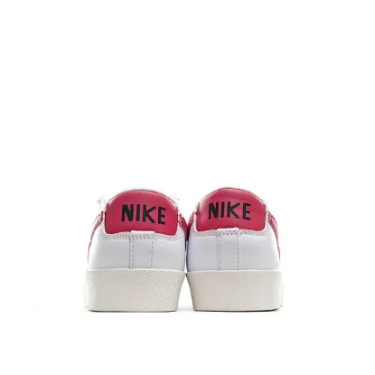 Picture of NIKE BLAZER LOW '77 VINTAGE 'TEAM RED'