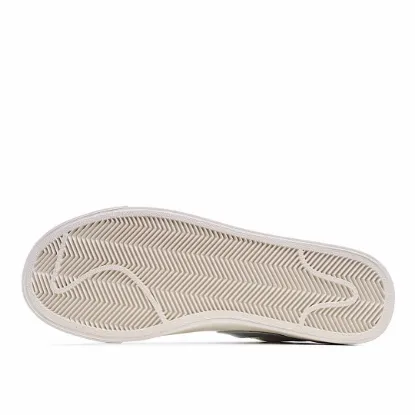 Picture of NIKE BLAZER LOW LOW TOP 3M REFLECTIVE