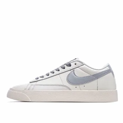 Picture of NIKE BLAZER LOW LOW TOP 3M REFLECTIVE