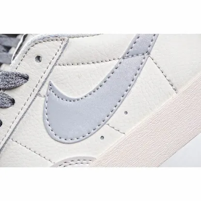 Picture of NIKE BLAZER LOW LOW TOP 3M REFLECTIVE