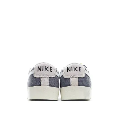 Picture of NIKE BLAZER LOW LOW-TOP SNEAKERS