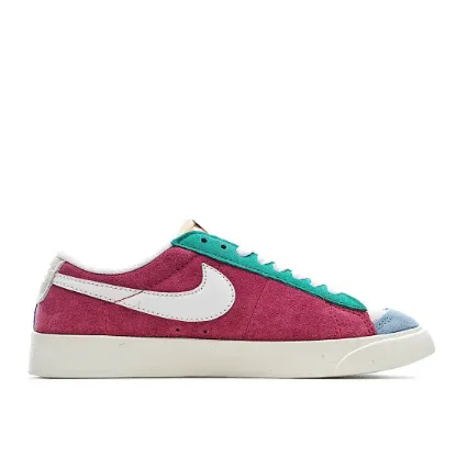 Picture of NIKE BLAZER LOW LOW-TOP SNEAKERS