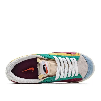 Picture of NIKE BLAZER LOW LOW-TOP SNEAKERS