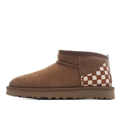 Picture of UGG CLASSIC MINI SERIES SNOW BOOTS