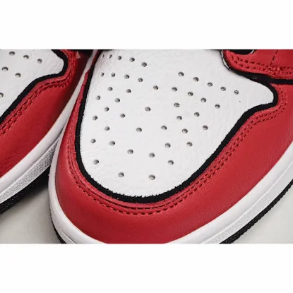 Picture of Air Jordan 1 “Chicago”，