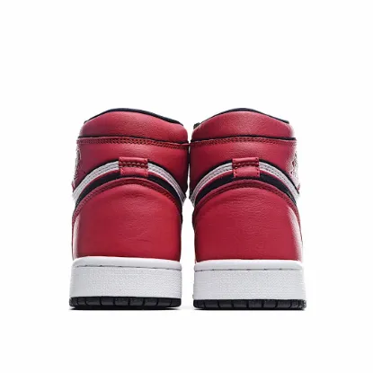 Picture of Air Jordan 1 “Chicago”，