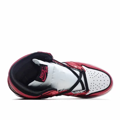 Picture of Air Jordan 1 “Chicago”，