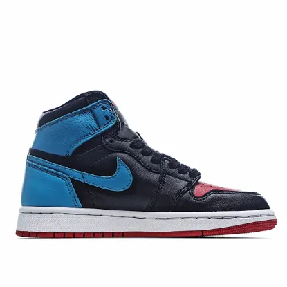 Picture of Wmns Air Jordan 1 High OG 'UNC To Chicago'