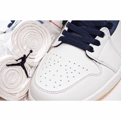 Picture of Air Jordan 1 Mid 'Jeter'