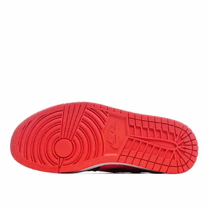 Picture of Wmns Air Jordan 1 Mid 'Hot Punch'